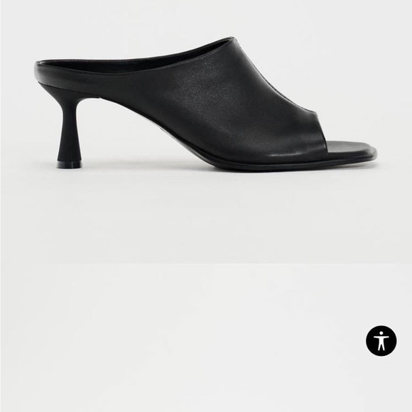 ZARA SLIP ON SANDALS WORN ONCE SIZE 37 - Picture 4 of 8